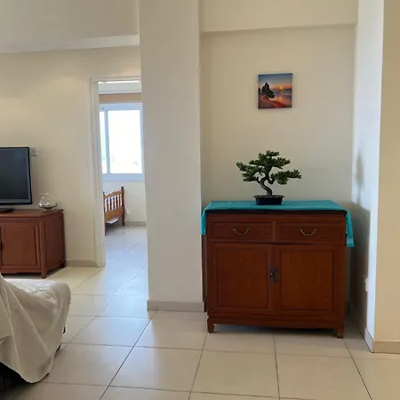 Beachfront - Spacious 3 Bed With Amazing Sea Views * Paphos