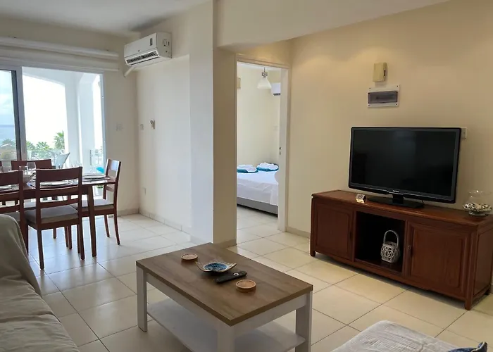 Lighthouse - 3br Seafront 50m To With Sea Views - Sleeps 6 * Paphos