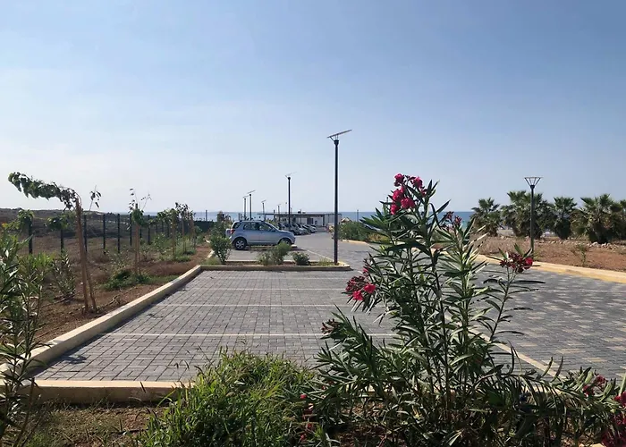 Lighthouse - 3br Seafront 50m To With Sea Views - Sleeps 6 Lägenhet *