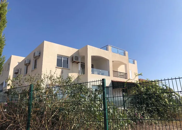 Lighthouse - 3br Seafront 50m To With Sea Views - Sleeps 6 Lägenhet